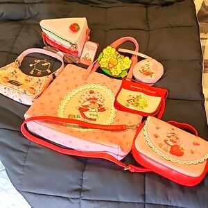 Make an offer or it will be donated! I will accept almost any offer on this!